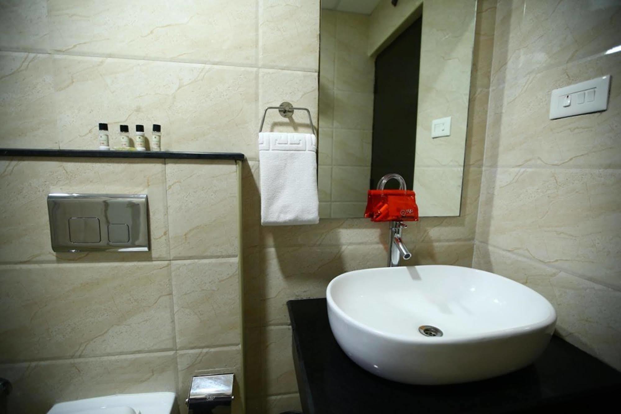 Fabhotel Alreef Residency Čennai Exteriér fotografie